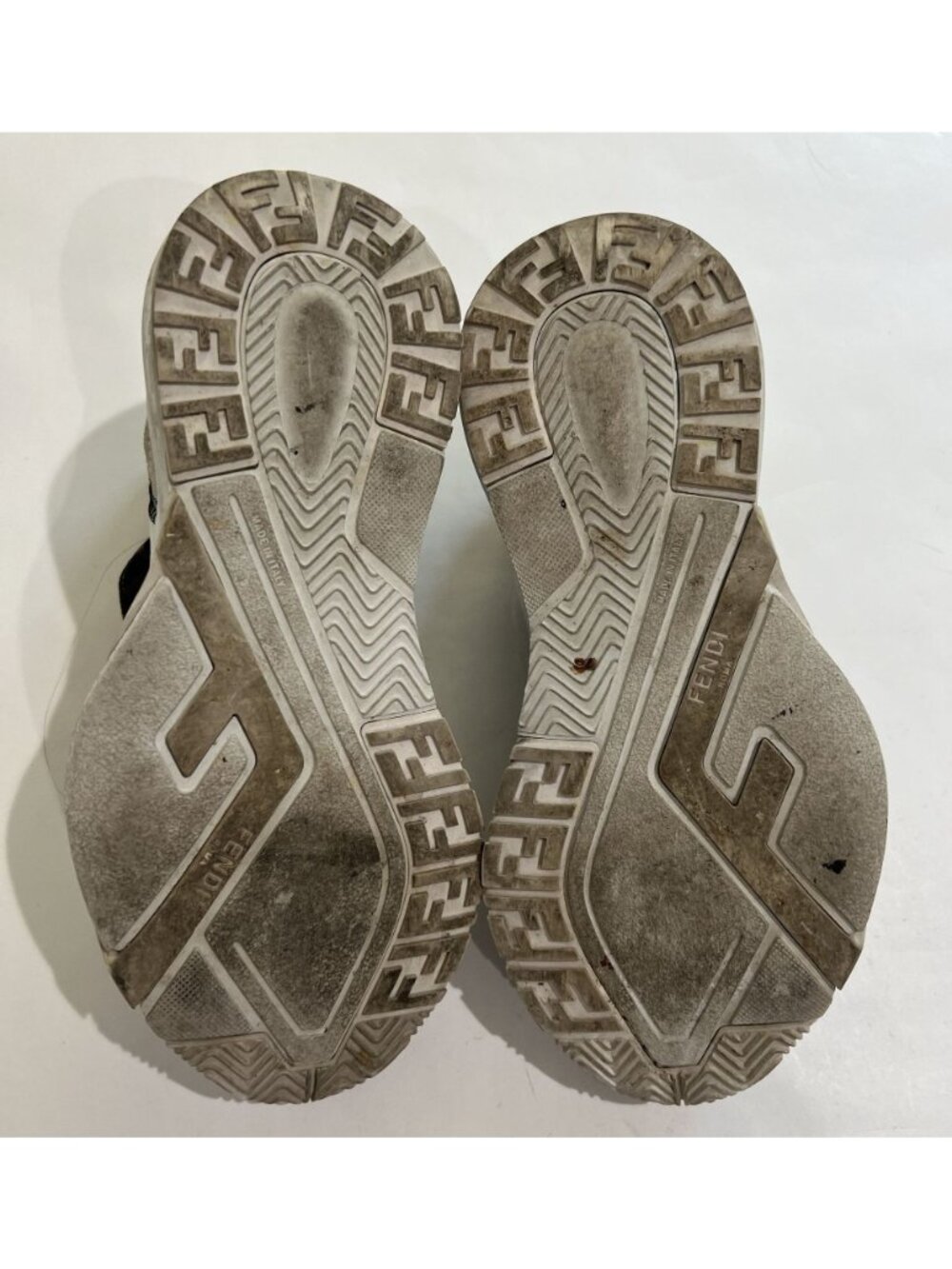 Fendi Flow Suede Sneakers in White - Picture 5 of 7